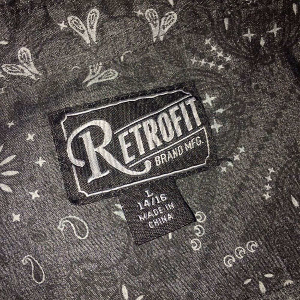 button up - Picture 3 of 3